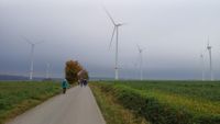 Windr&auml;der im Nebel